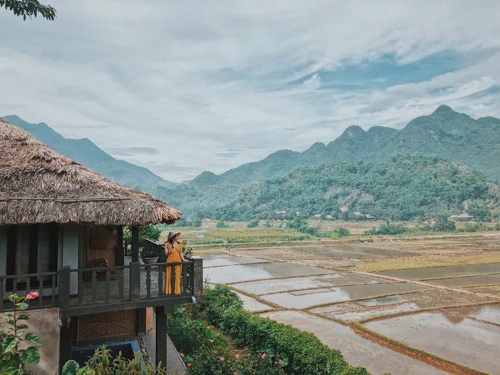 Threads of Tradition: The Ultimate Thai Ethnic Village E-bike Tour Mai Chau